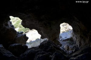 Σπήλαιο-Στραβομύτη