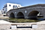 Φωτογραφίες και εντυπώσεις από την κωμόπολη της Νάουσας Πάρου