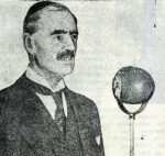 Ο Βρετανός πρωθυπουργός Νέβιλ Τσάμπερλαιν κηρύσσει τον πόλεμο στην Γερμανία 3-9-1939
