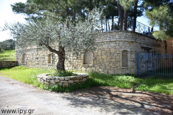 Σανατόριο-Μανδαλενάκη-στα-Σπήλια-10