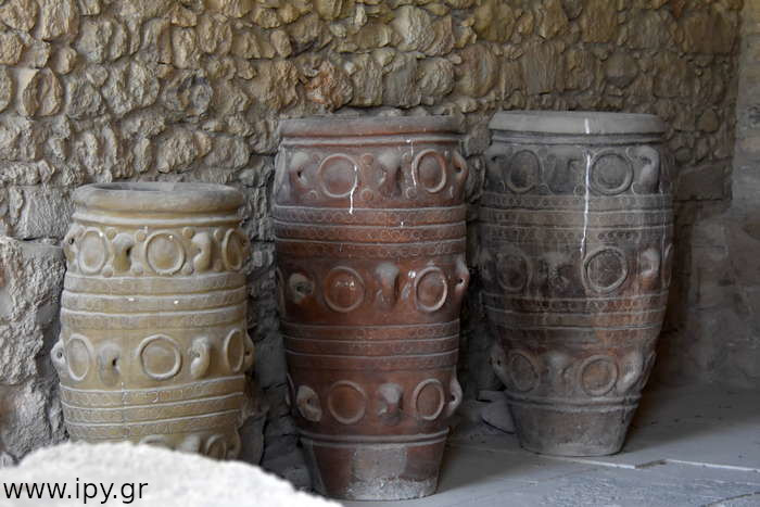 Minoan jars