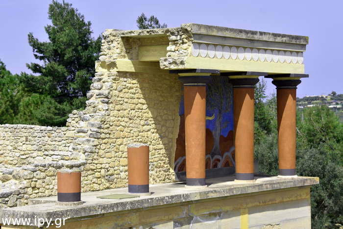 Minoikés kolónes