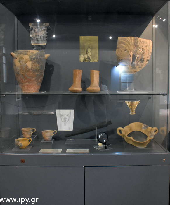 Ευρήματα από το μινωΐκό ναό στα Ανεμόσπηλια (1700-1650