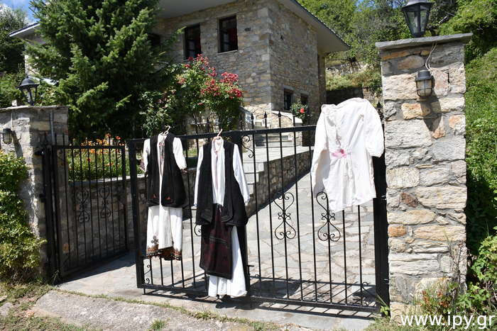 παραδοσιακές στολές Νυμφαίο