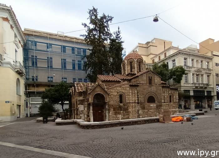 Πλατεία Καπνικαρέας