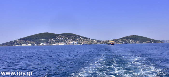 Η-Ιερά-Θεολογική-Σχολή-Χάλκης-15