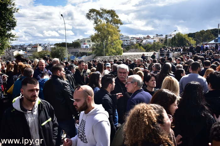 Η-μεγαλύτερη-διαδήλωση-στο-Ηράκλειο-για-τα-Τέμπη-28-2-2025-11