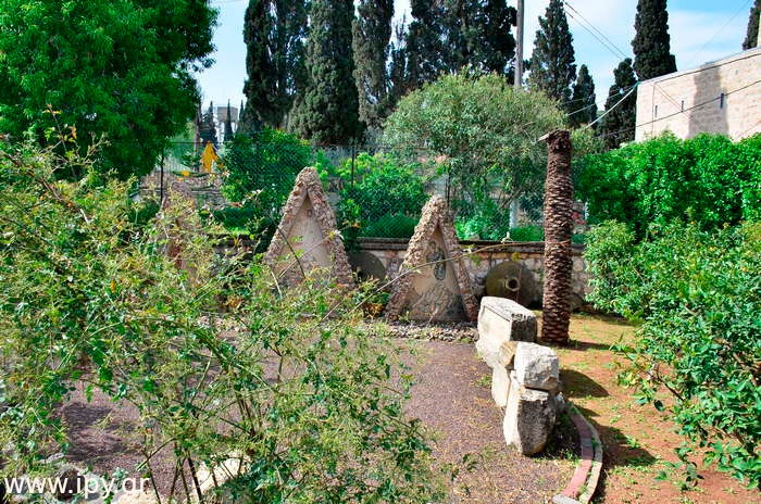 Mount-Taborοι-σκινές-των-Αποστόλων