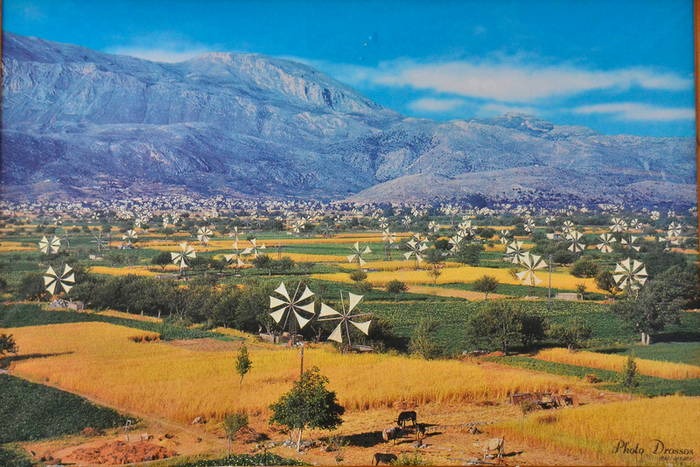 Το-Οροπέδιο-Λασιθίου-με-τους-ανεμόμυλους